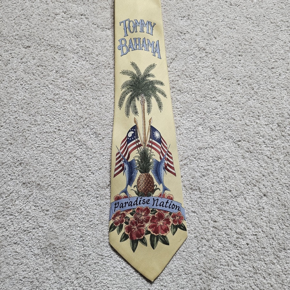 TOMMY BAHAMA Paradise Nation Made USA Men's‎ Dress Tie Yellow Multicolor Designs